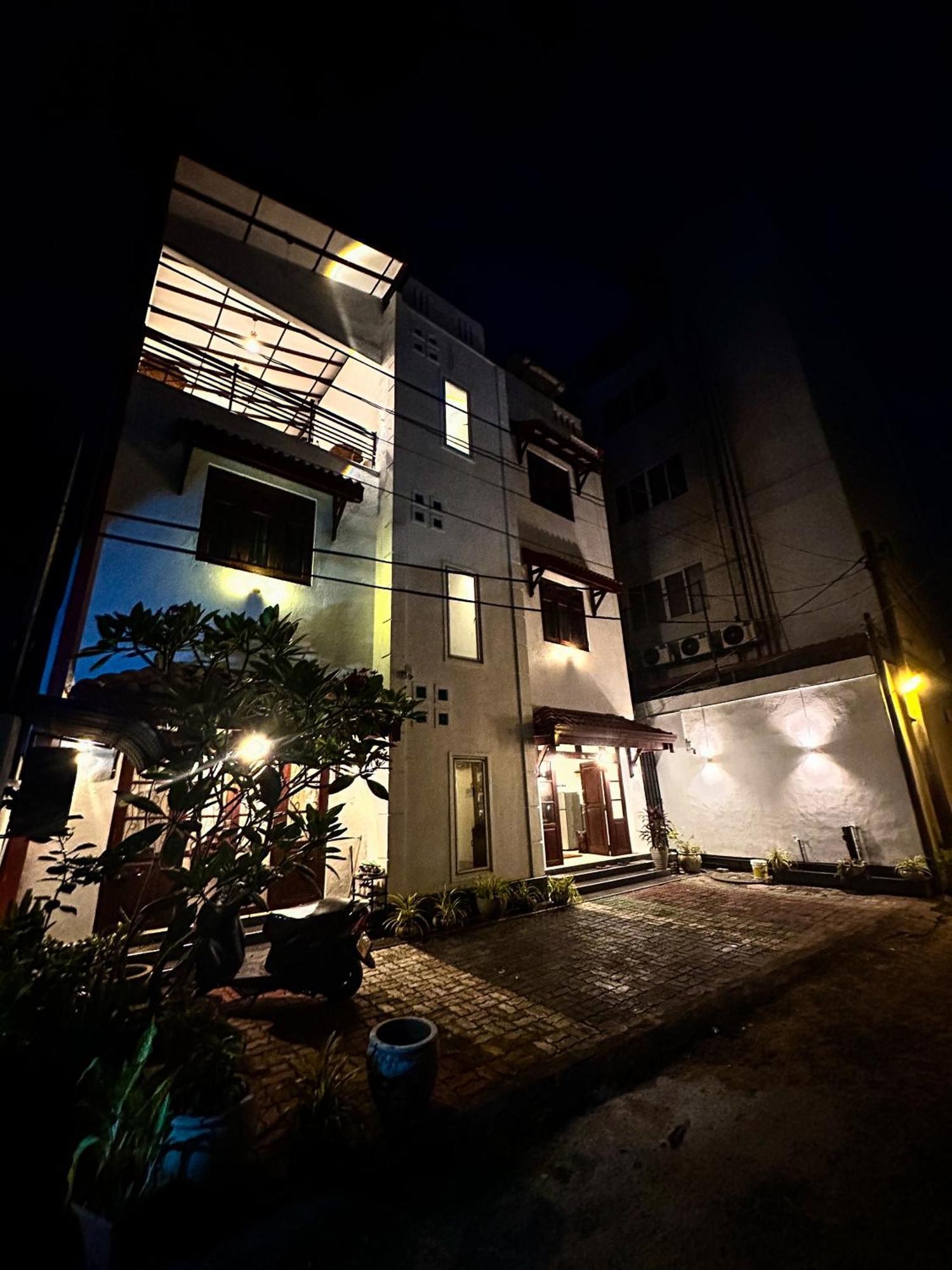 Hotel New Panda House à Galle Extérieur photo