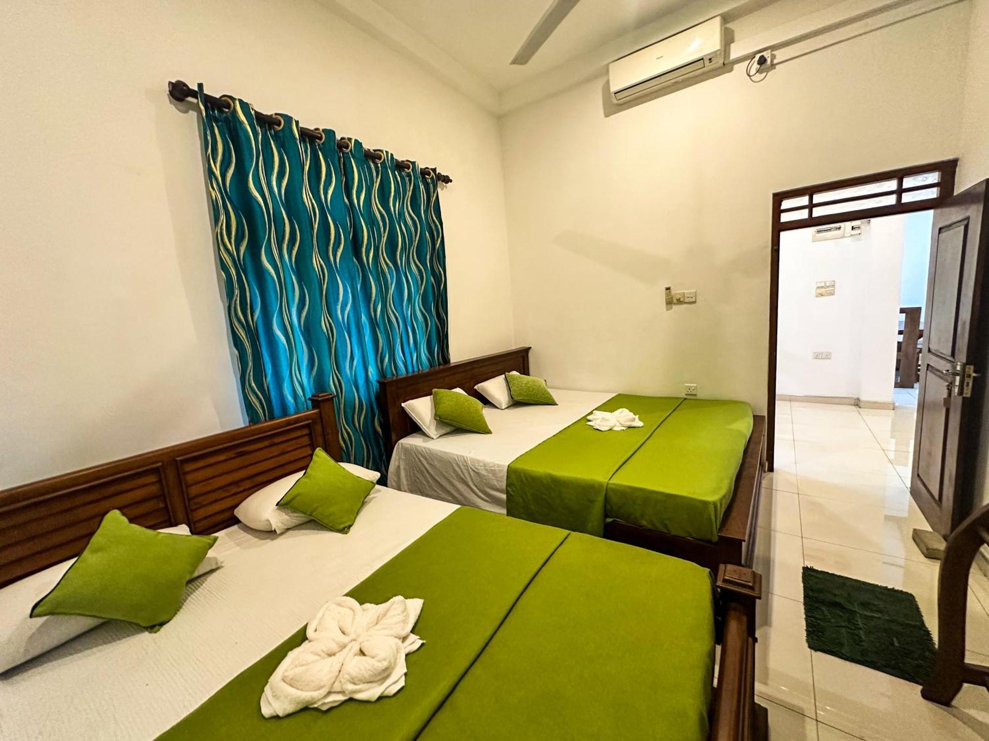 Hotel New Panda House à Galle Extérieur photo
